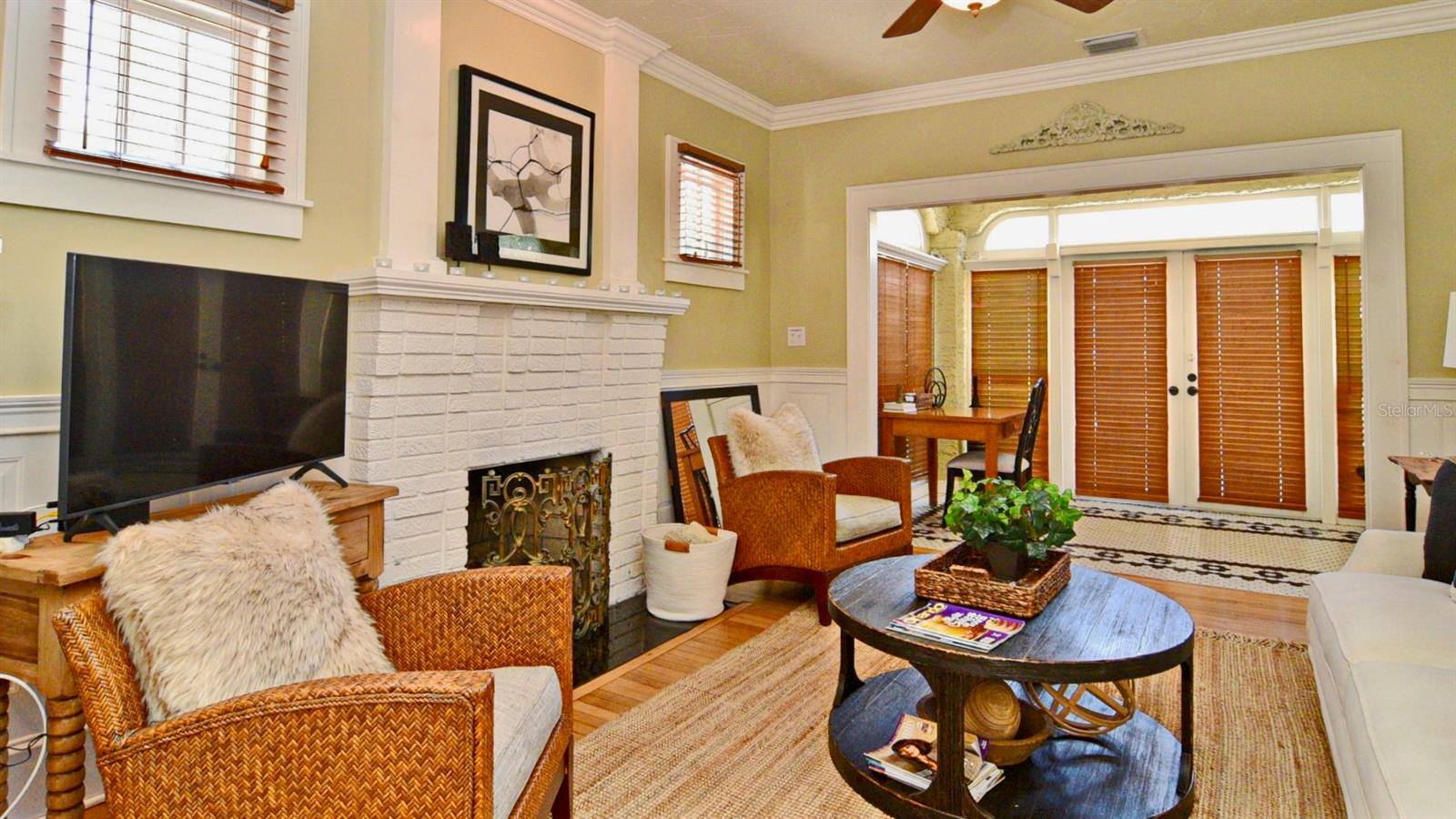 COLONIAL GROVE ESTATES - Residential