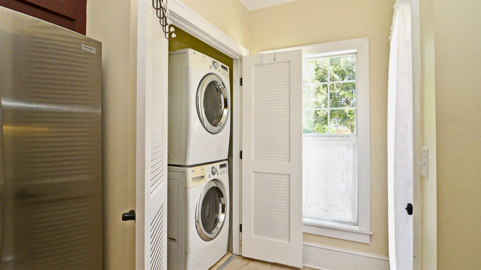 COLONIAL GROVE ESTATES - Residential