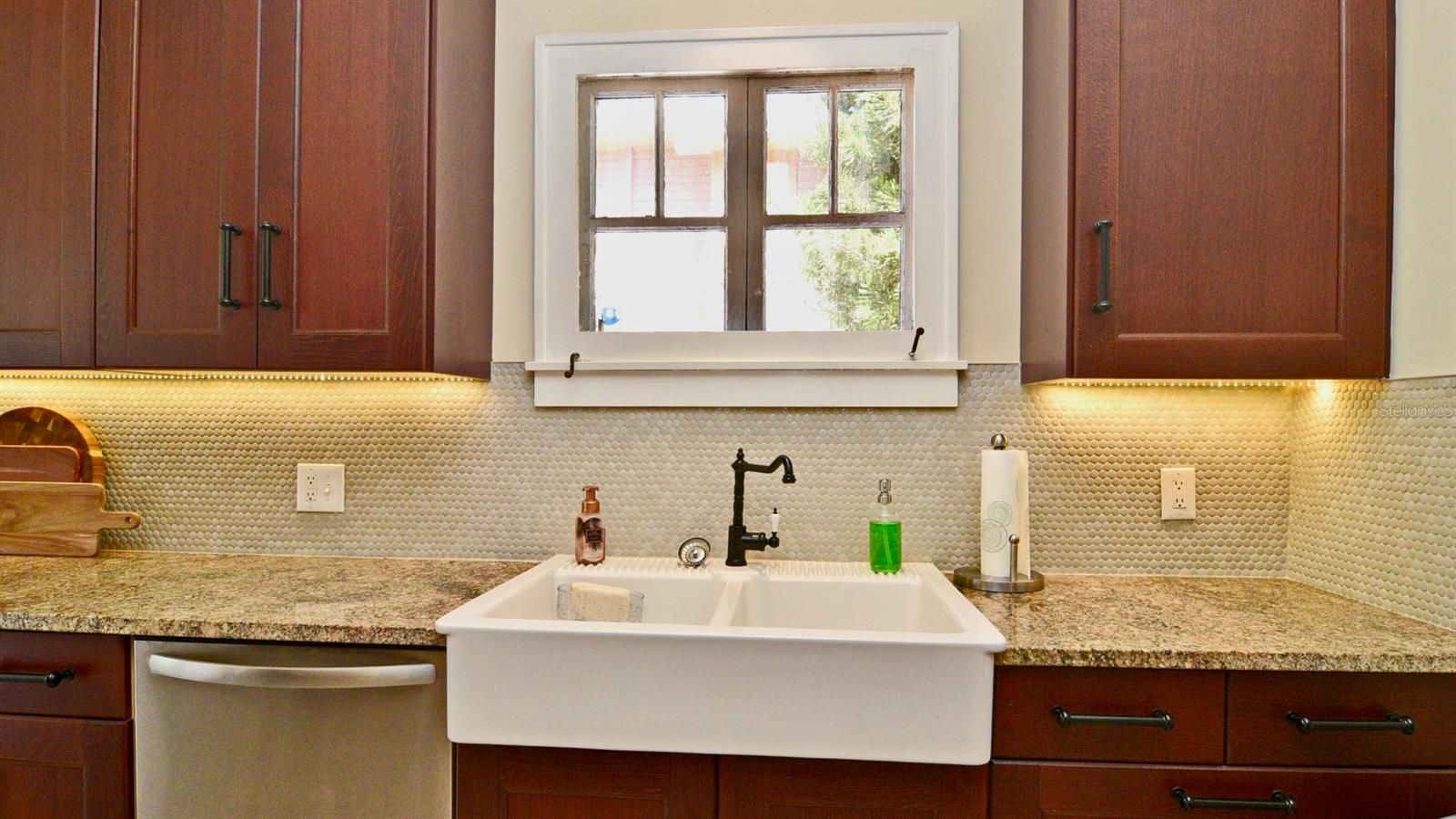 COLONIAL GROVE ESTATES - Residential