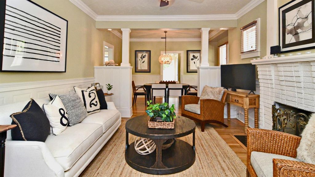 Photo of 1620 Park Lake Street, Orlando, FL 32803 (MLS # O6395175)