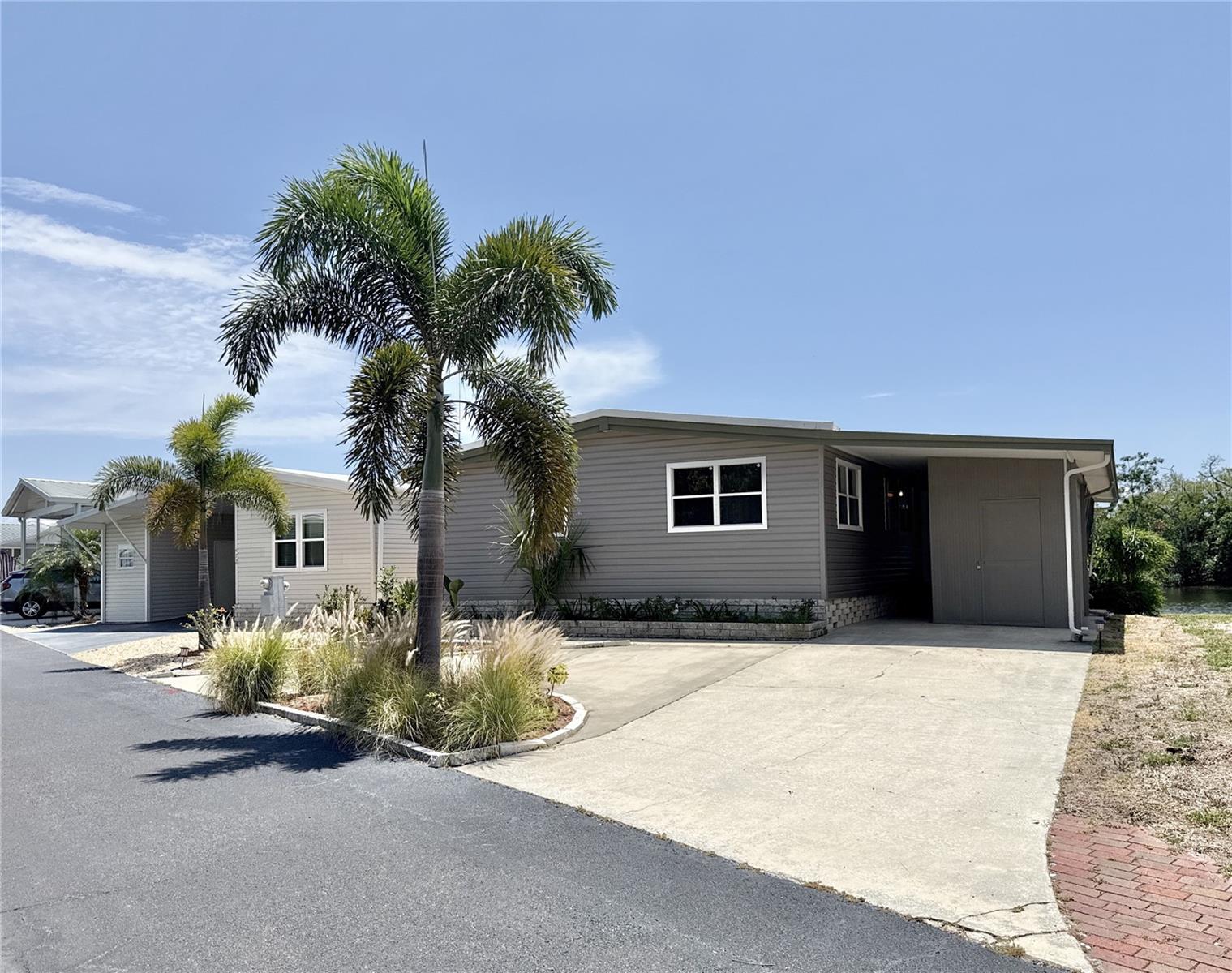 460 MOUNT OAK AVENUE NE 745