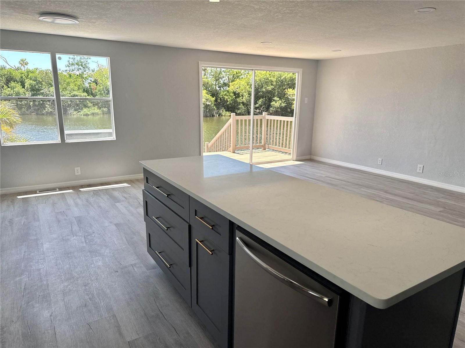 460 MOUNT OAK AVENUE NE 745