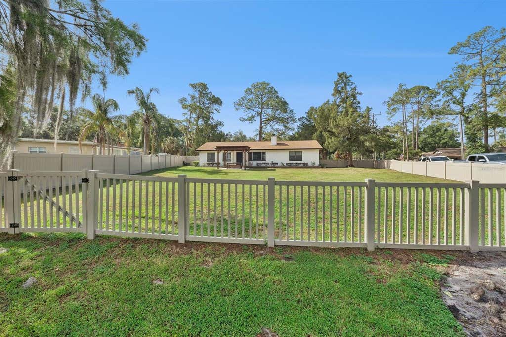 Photo of 219 S Crystal Drive, Sanford, FL 32773 (MLS # O6403516)