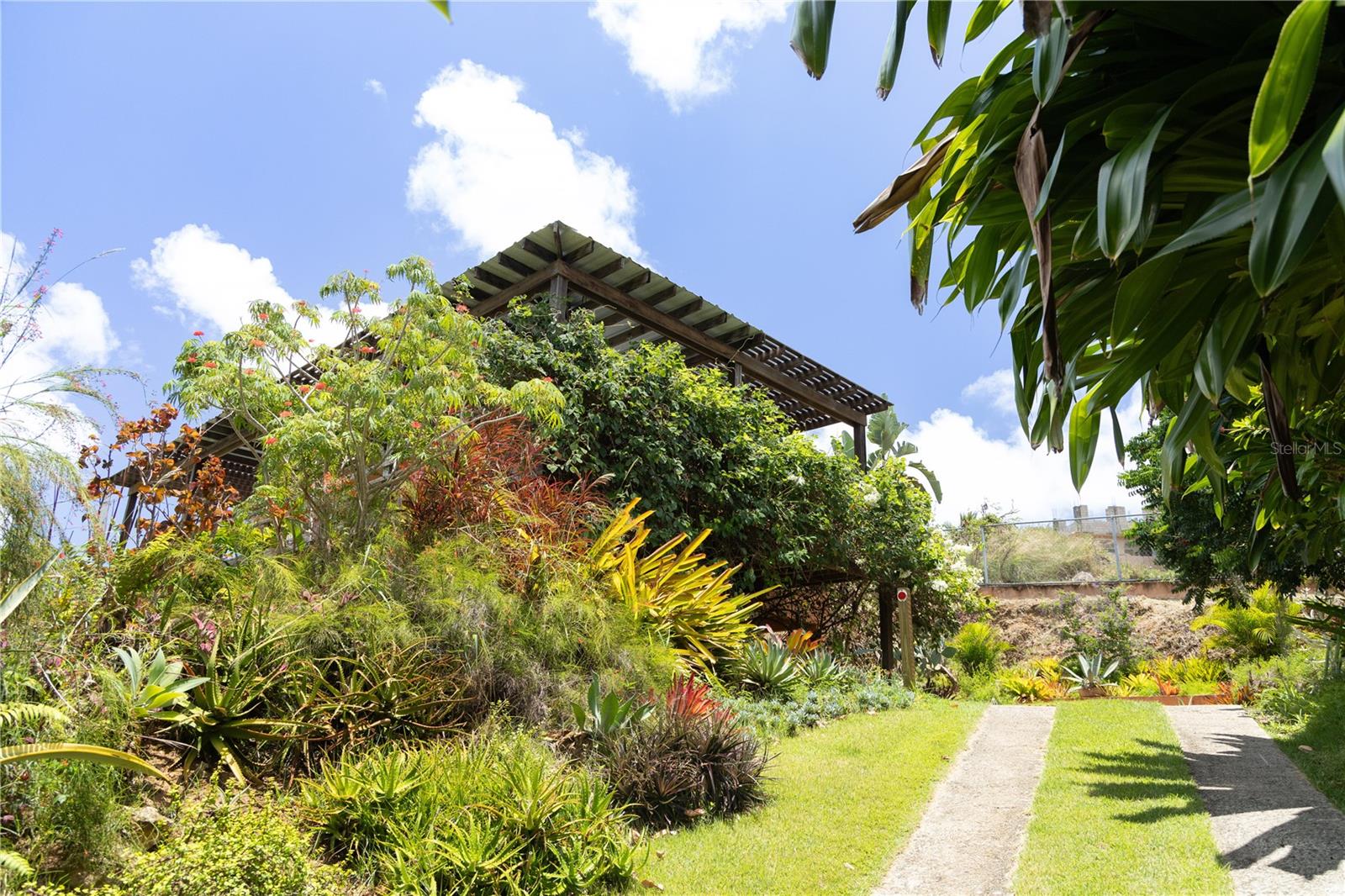 VILLA BORINQUEN - Residential