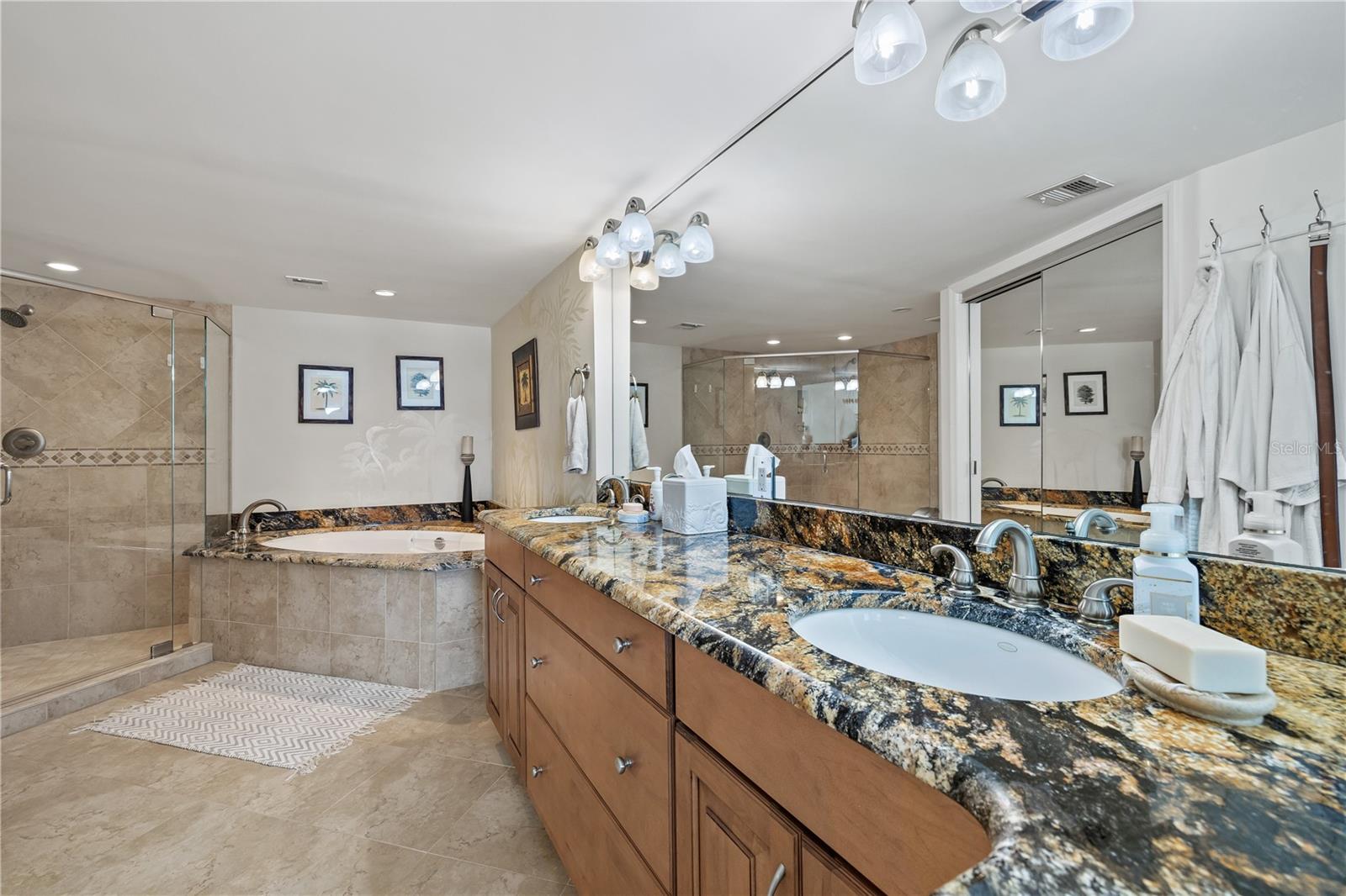 BELLEAIR KEY CONDO - Residential