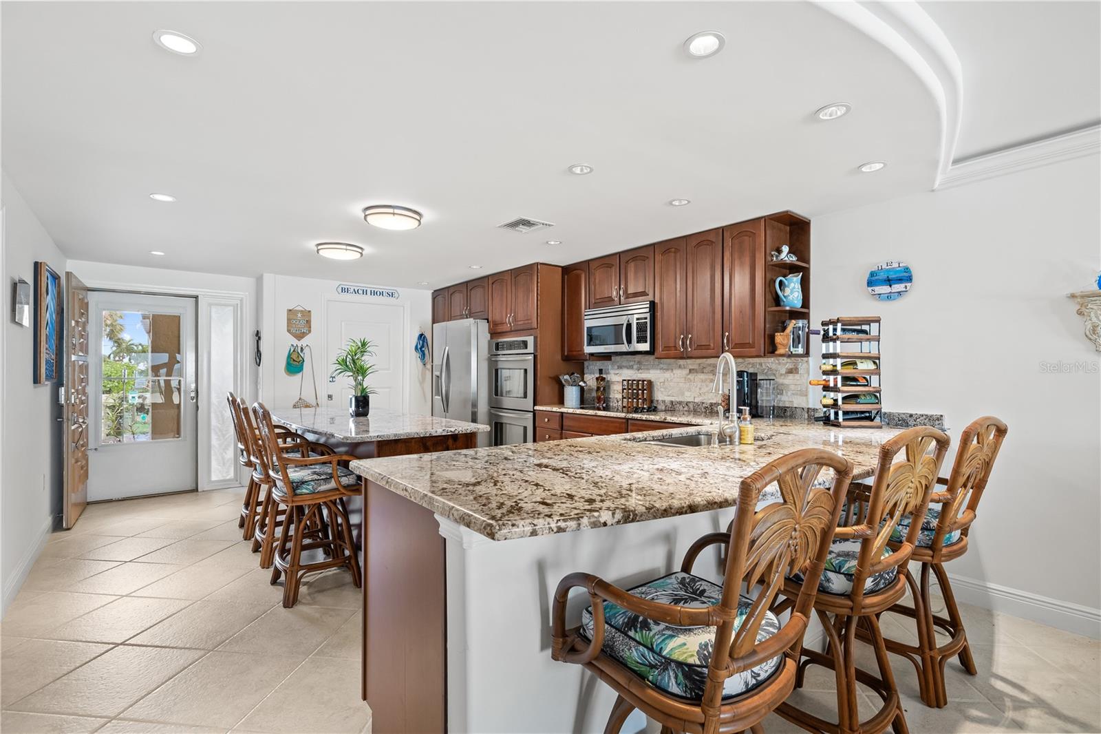 BELLEAIR KEY CONDO - Residential