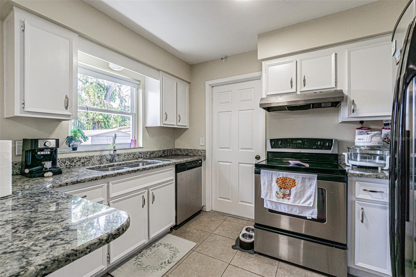 THE GROVES NORTH - Residential