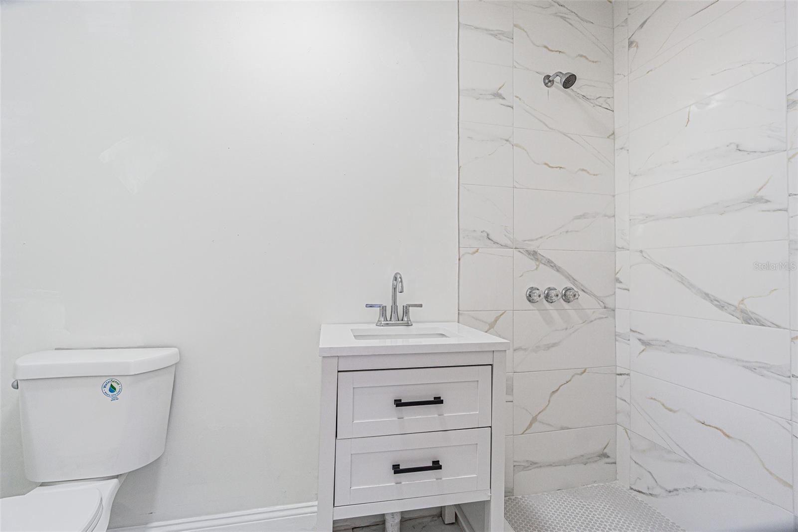 THE GROVES NORTH - Residential