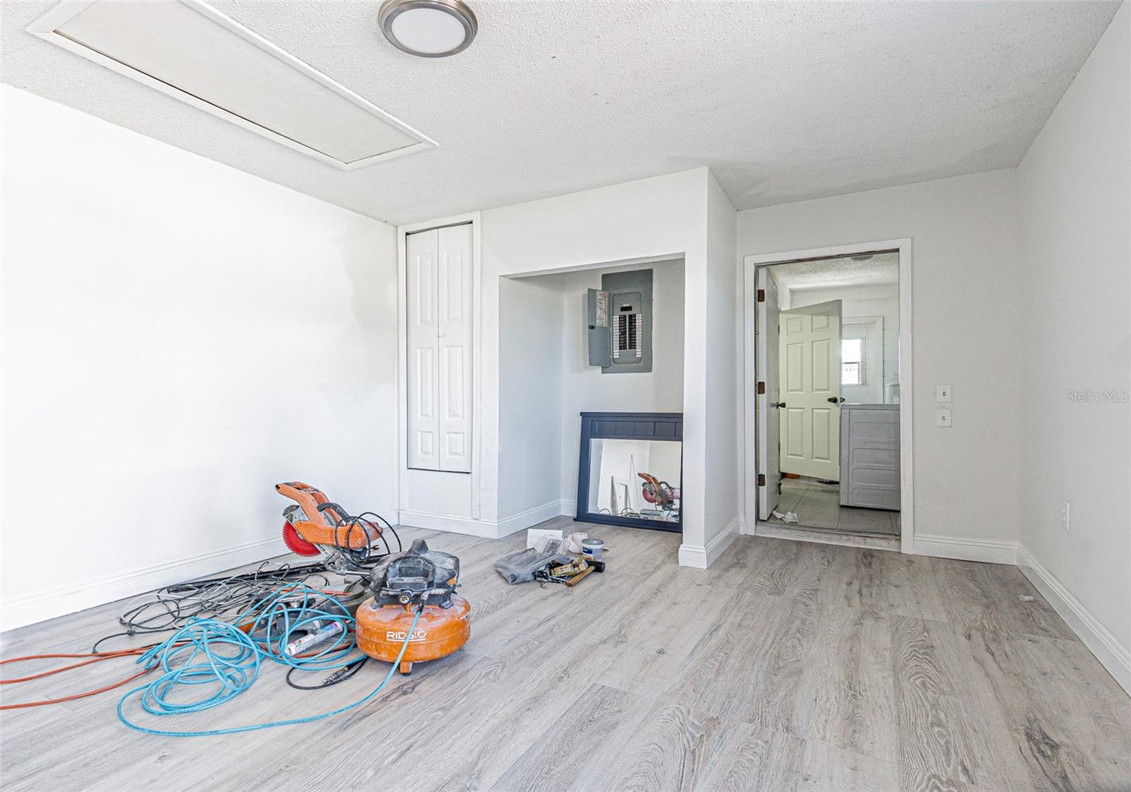 THE GROVES NORTH - Residential