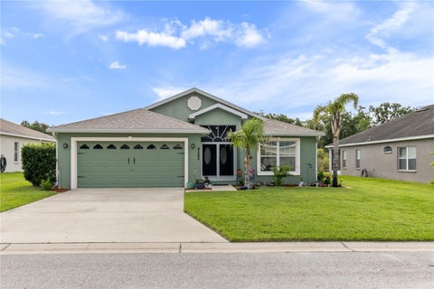 Photo of 4562 Fairway Oaks Drive, Mulberry, FL 33860 (MLS # L4962481)