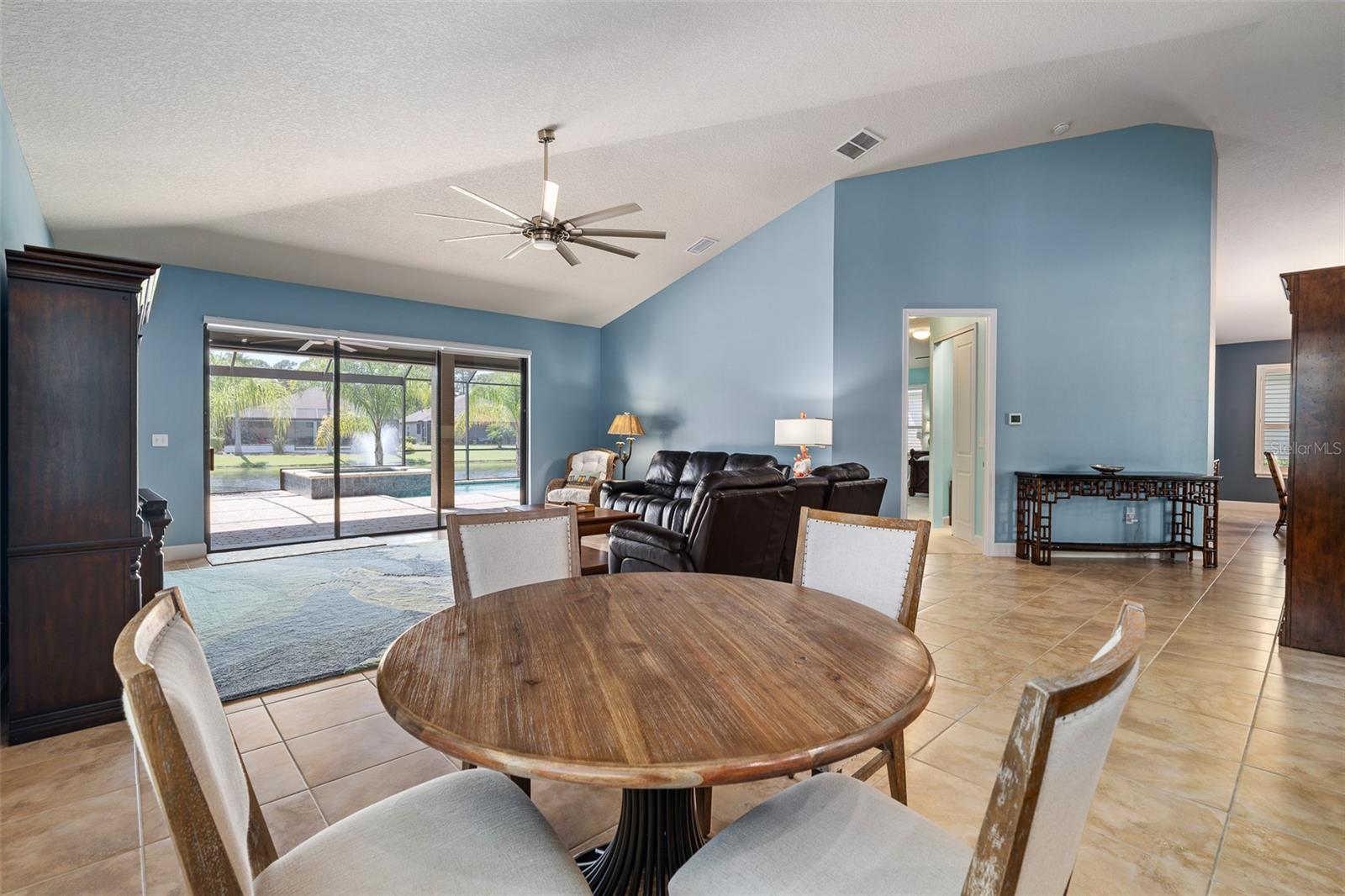 PLANTATION BAY PH 01A UNIT 01-6 - Residential