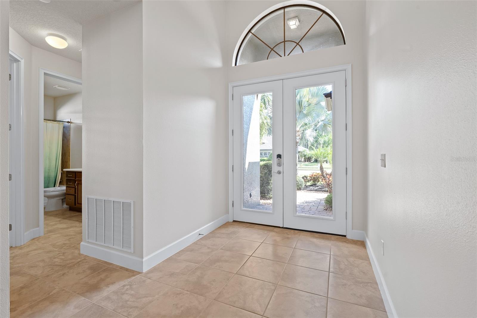 663 SOUTHLAKE DRIVE