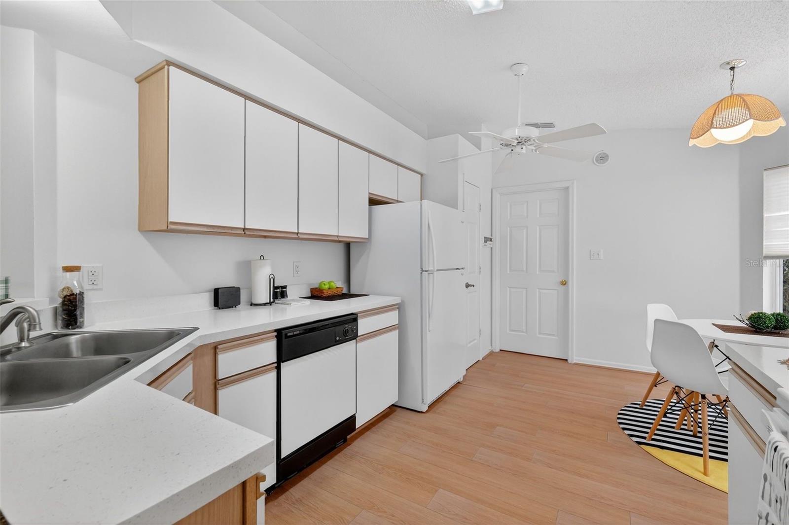 PLANTATION AT LEESBURG GREENTREE - Residential