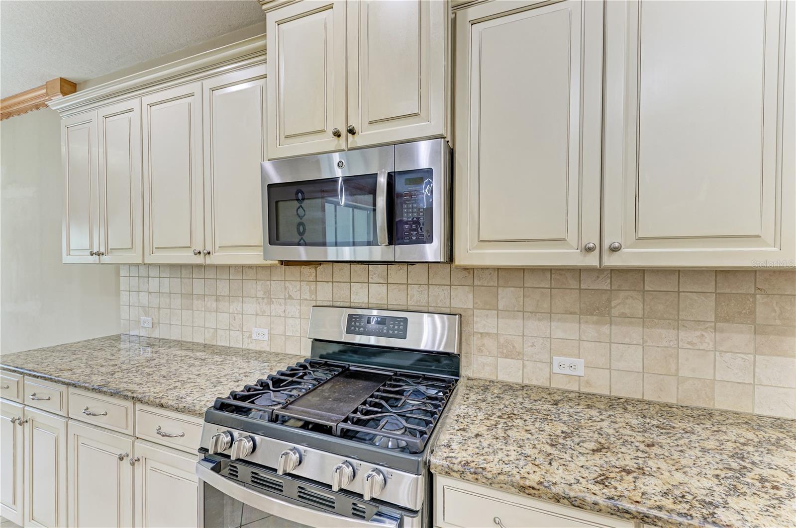 WOODBROOK PH I - Residential Lease