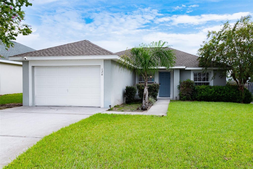 Photo of 128 Pine Cone Drive, Davenport, FL 33897 (MLS # S5156074)