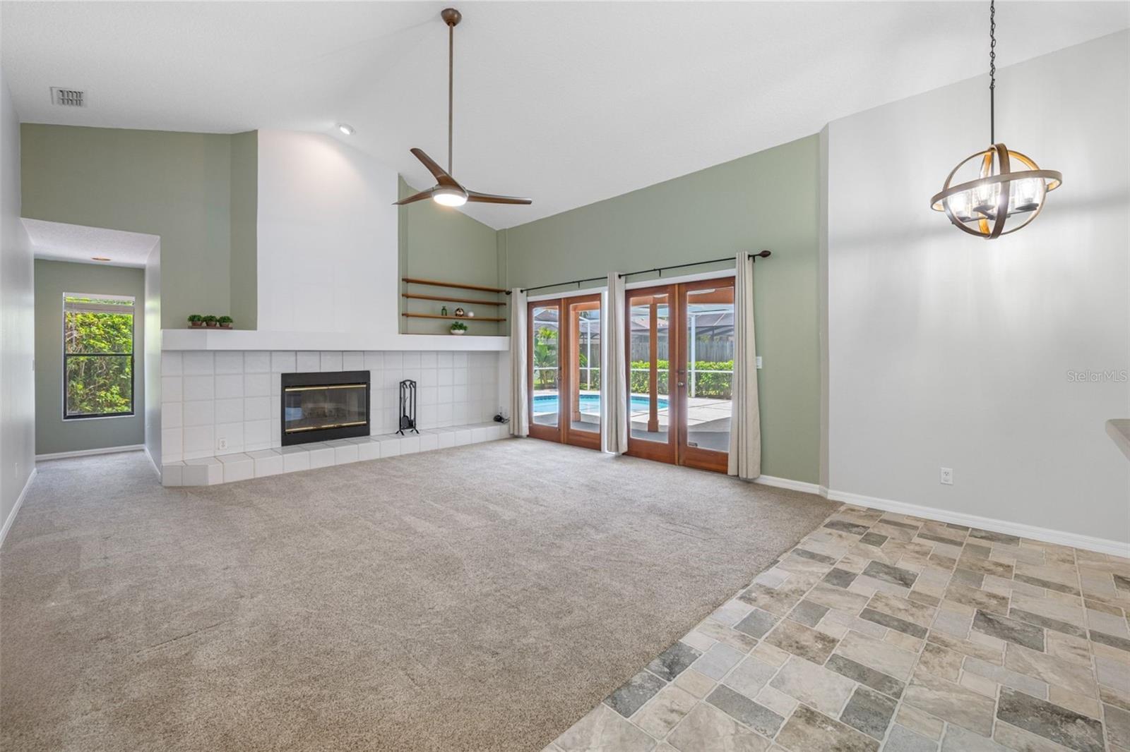 HUNTINGTON TRAILS PH 1 - Residential