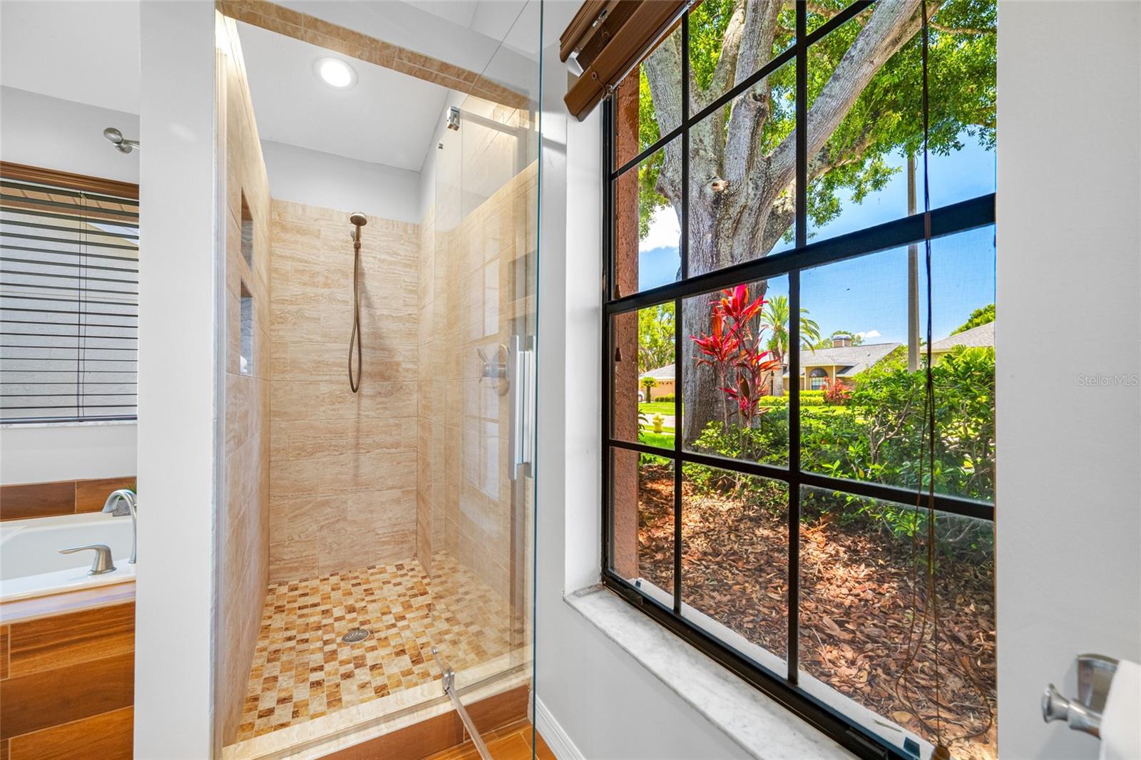 HUNTINGTON TRAILS PH 1 - Residential