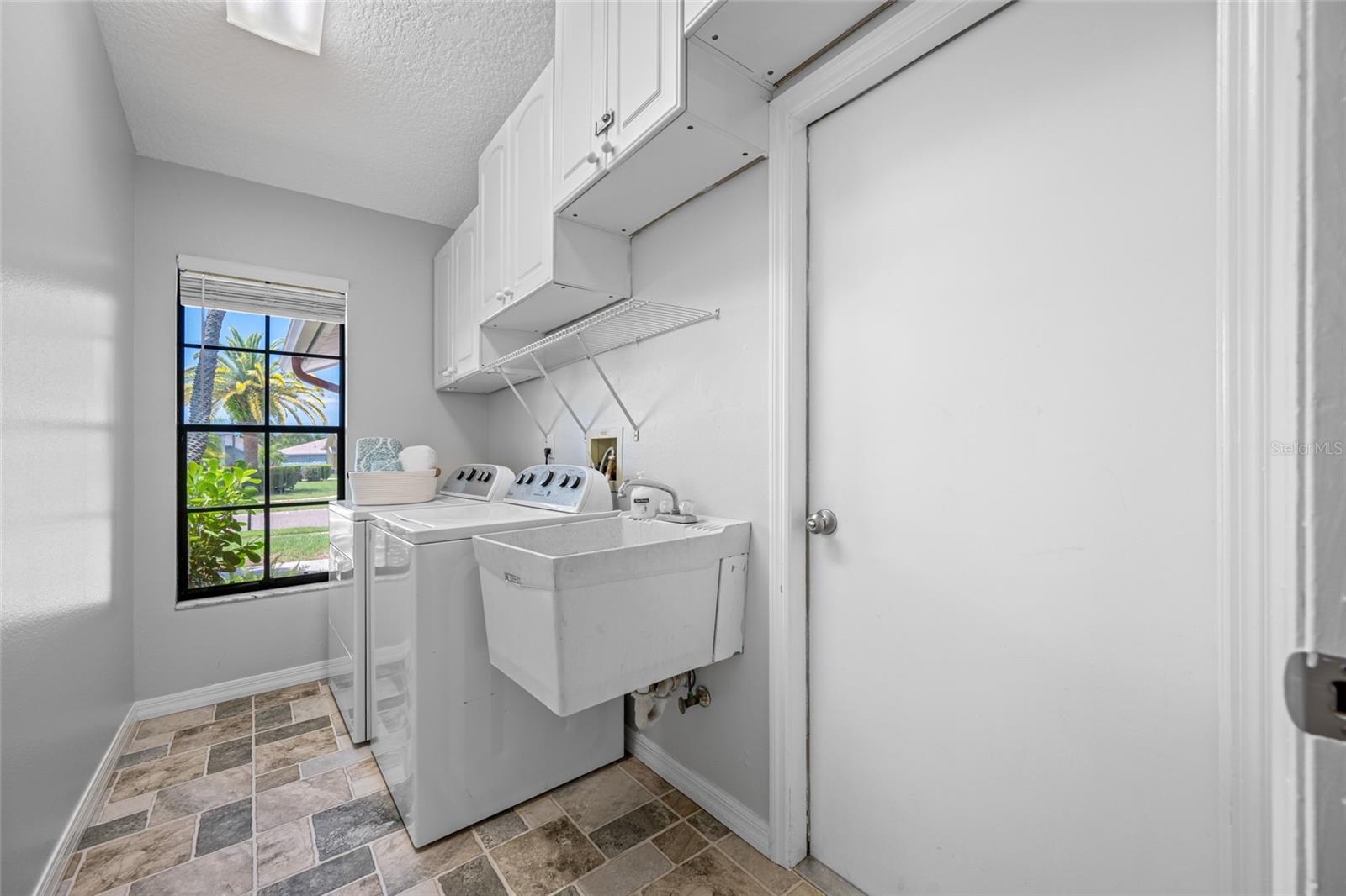 HUNTINGTON TRAILS PH 1 - Residential