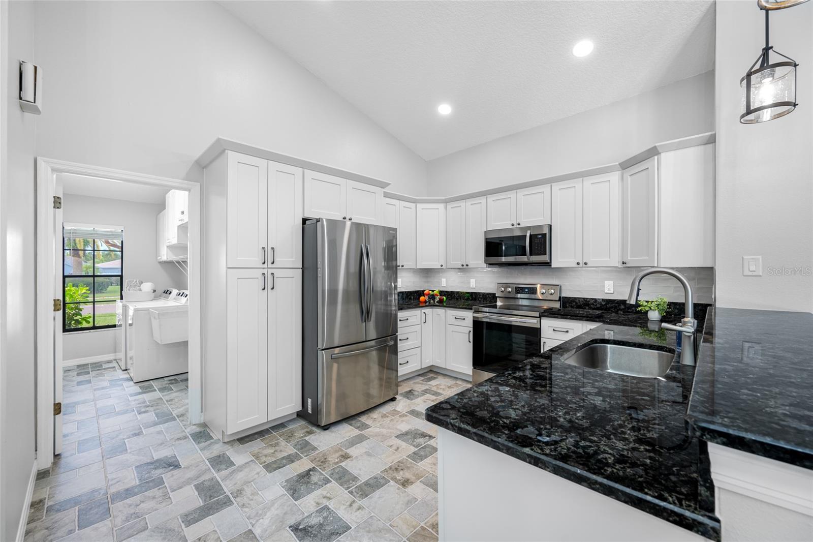 HUNTINGTON TRAILS PH 1 - Residential