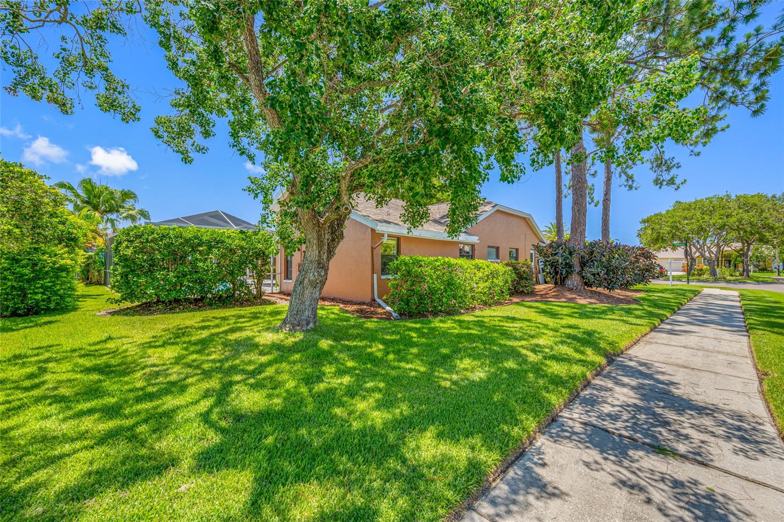 HUNTINGTON TRAILS PH 1 - Residential
