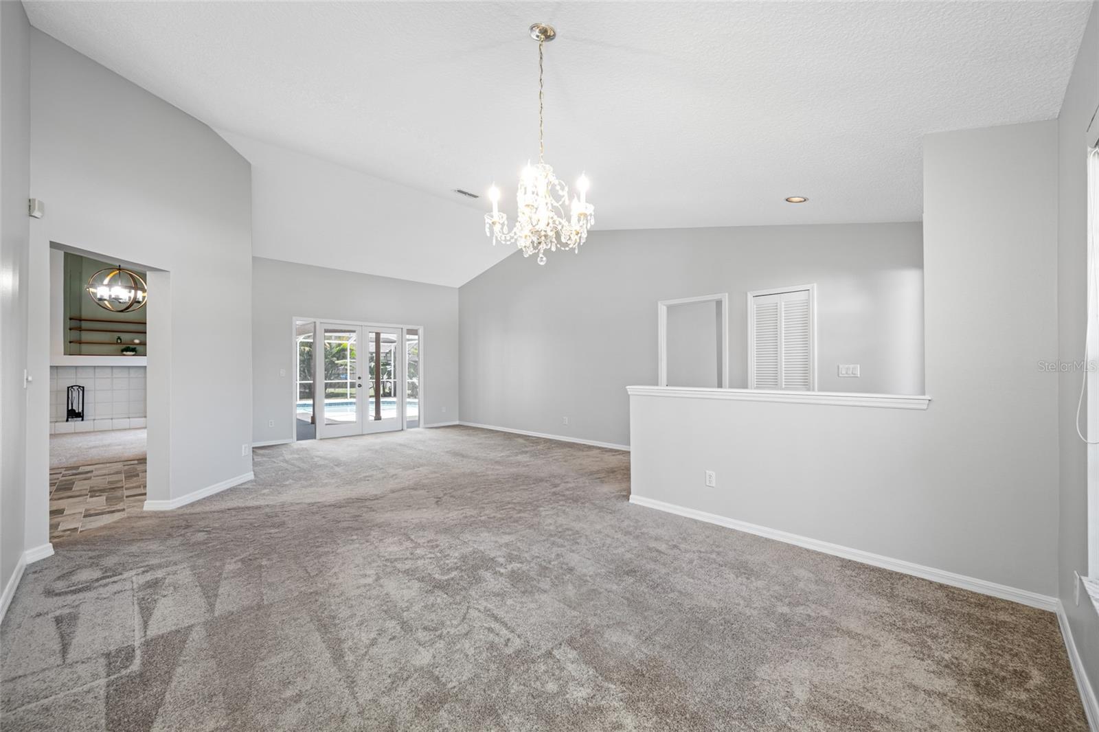 HUNTINGTON TRAILS PH 1 - Residential