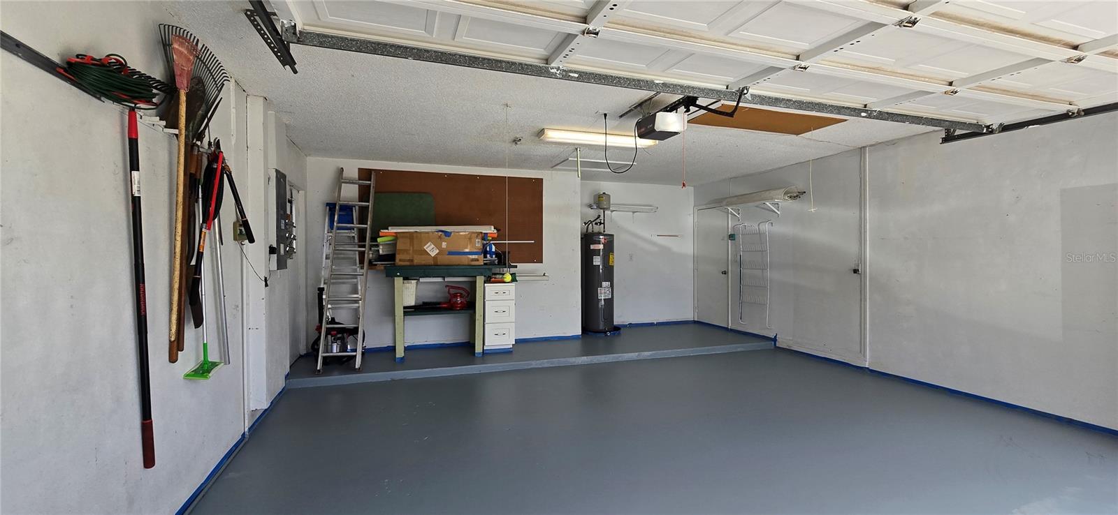 HUNTINGTON TRAILS PH 1 - Residential