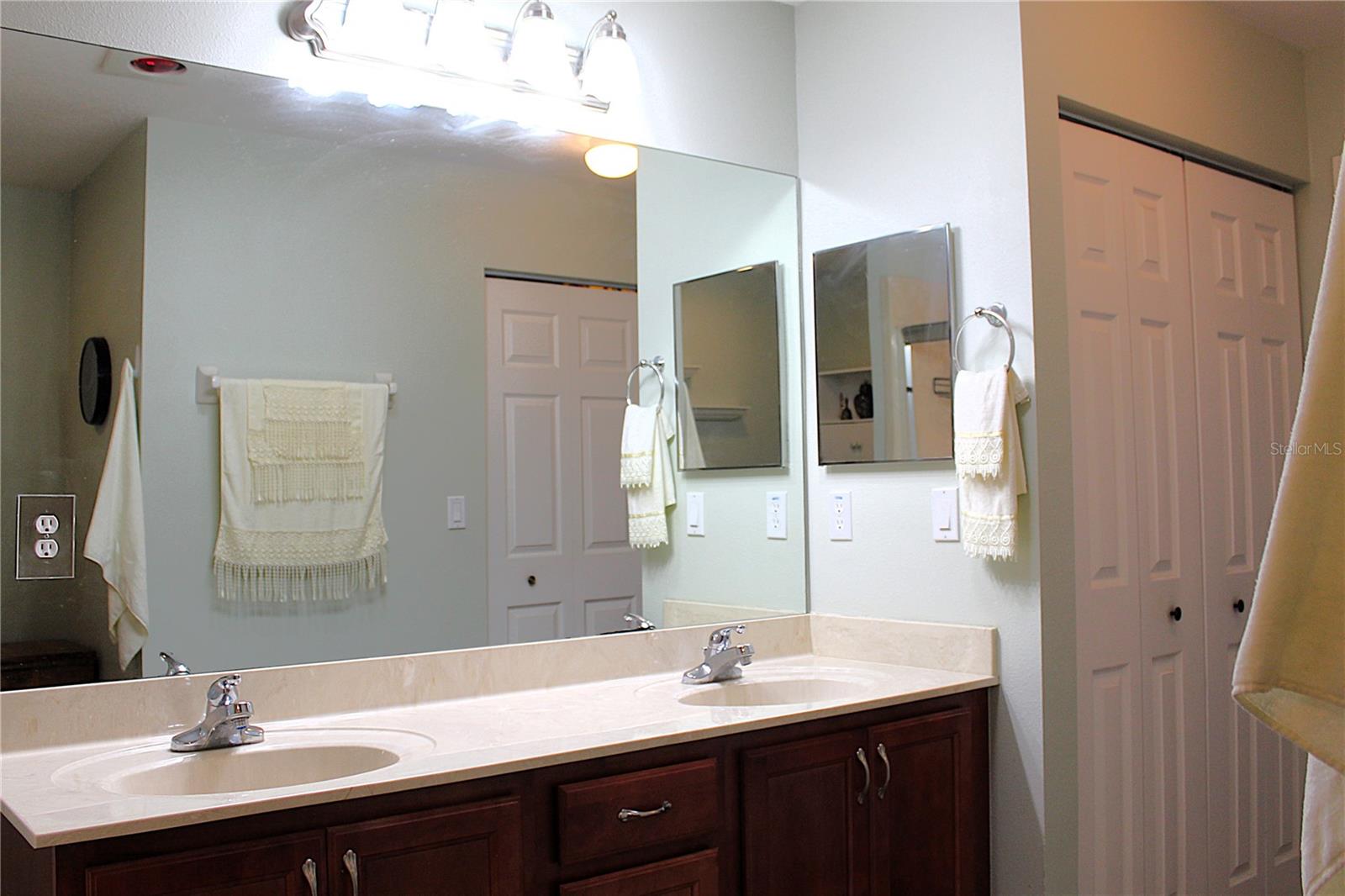 WINDSOR - Residential