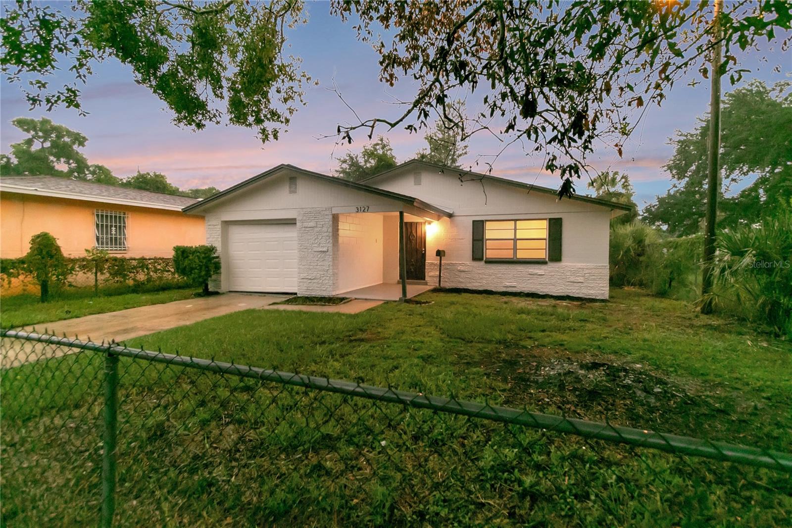 TANGERINE TERRACE - Residential