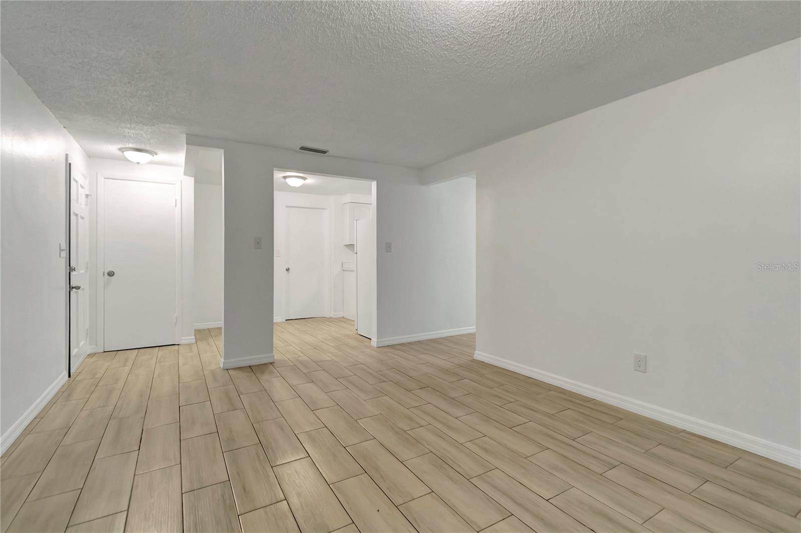 TANGERINE TERRACE - Residential