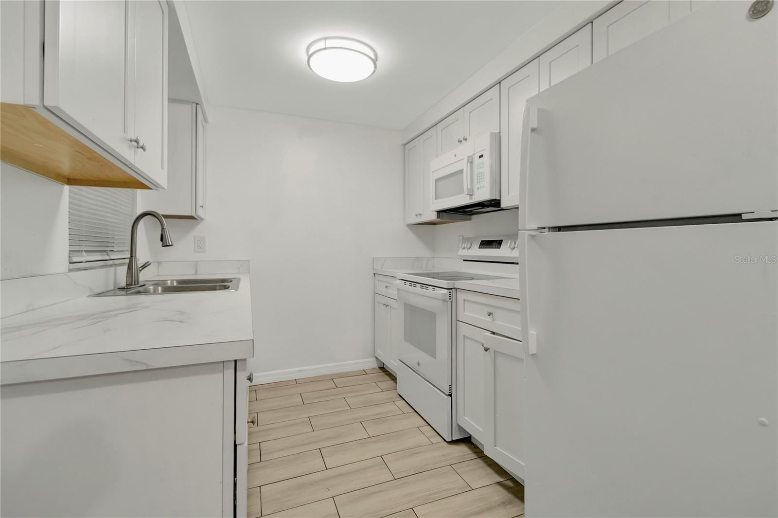 TANGERINE TERRACE - Residential