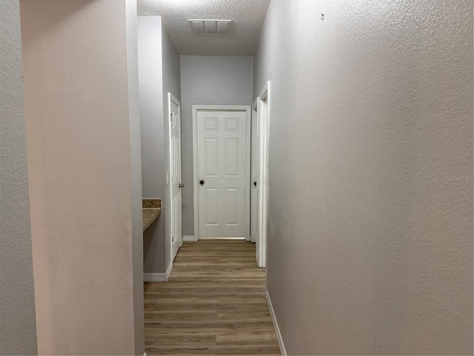 BARRINGTON ESTATES - Residential Lease