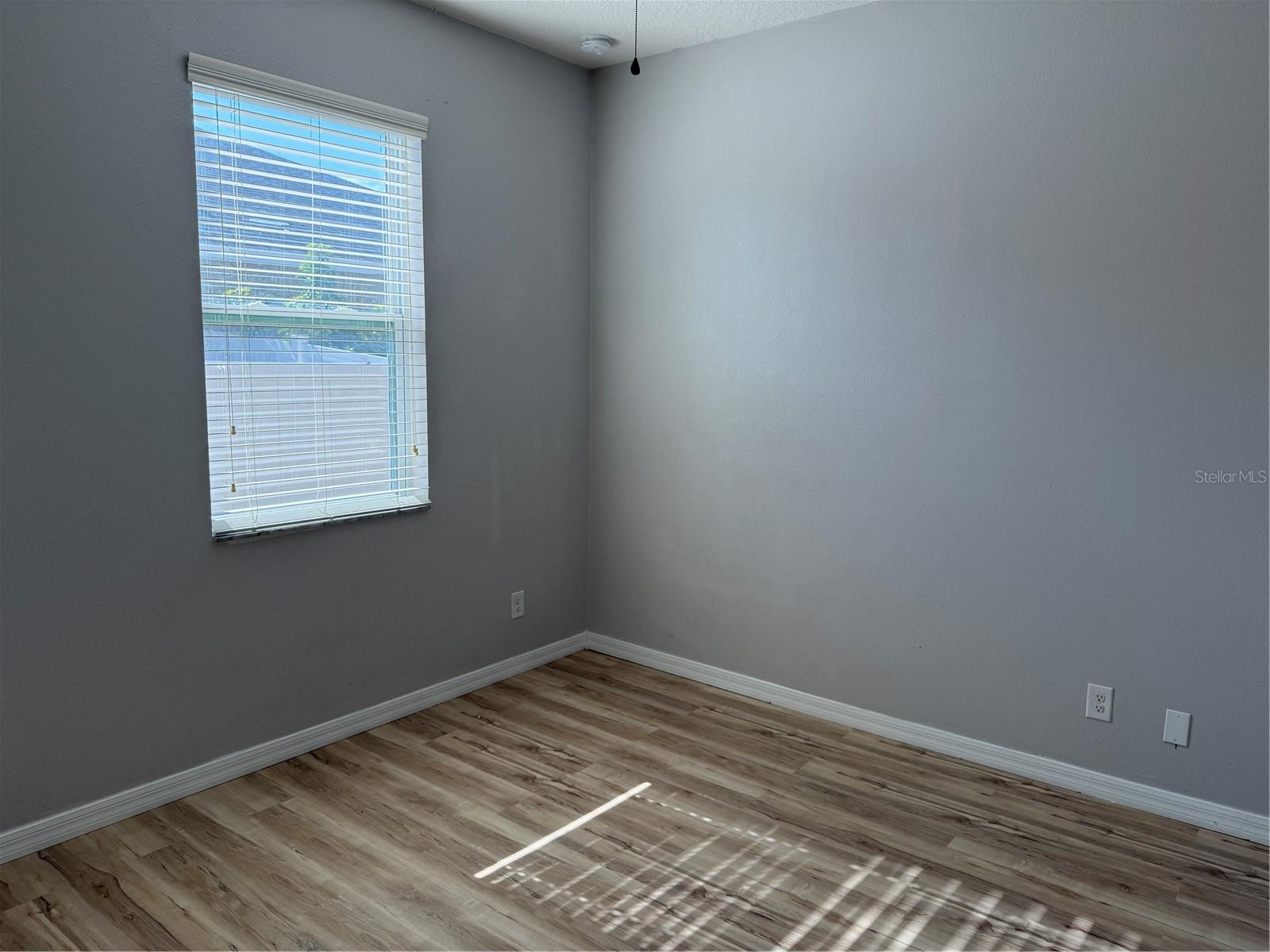 BARRINGTON ESTATES - Residential Lease