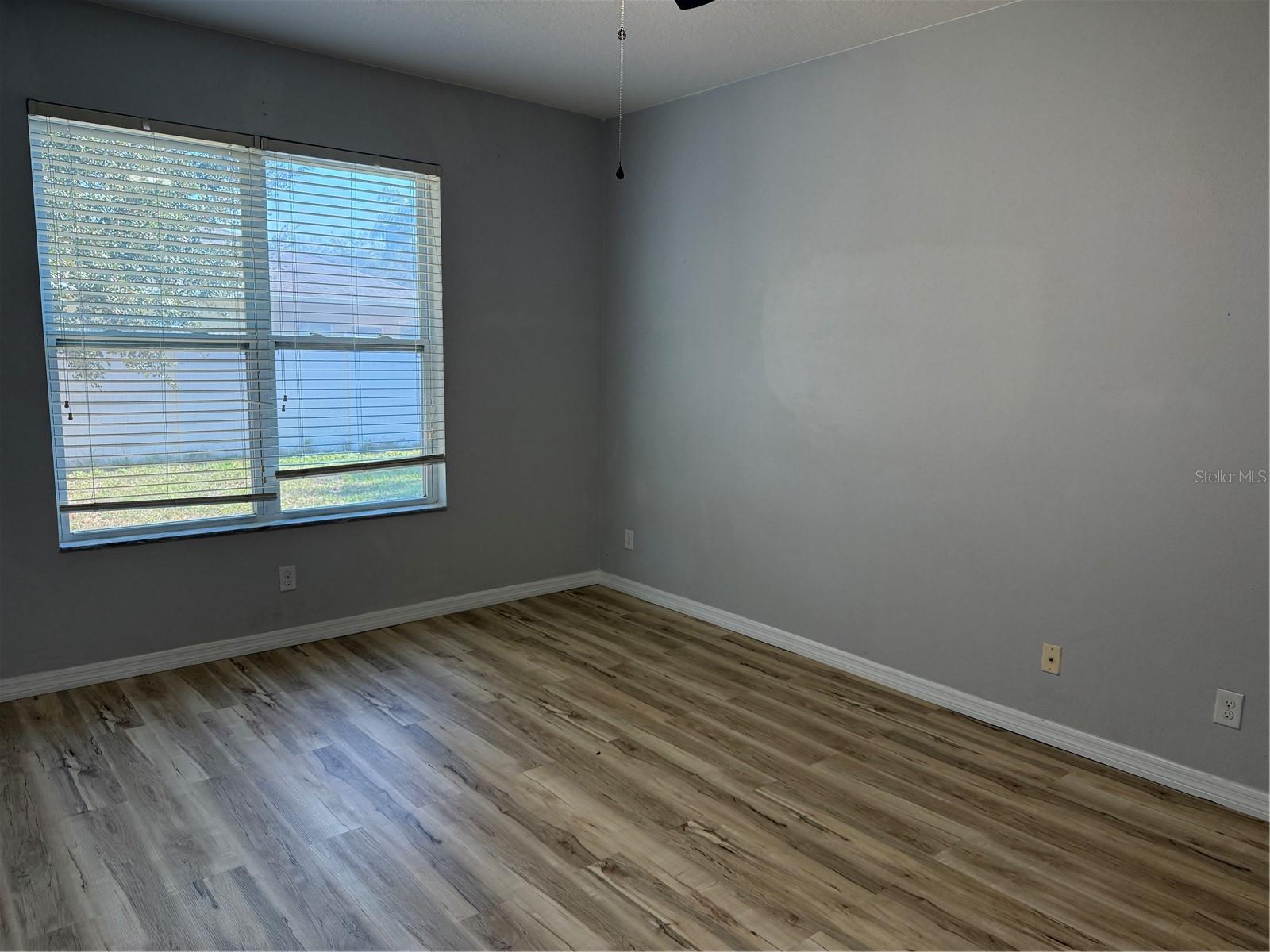 BARRINGTON ESTATES - Residential Lease