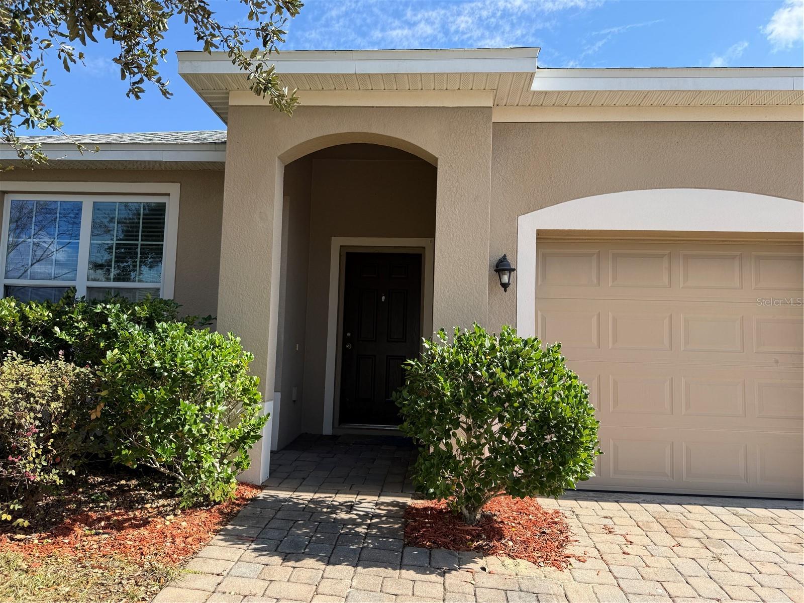 BARRINGTON ESTATES - Residential Lease