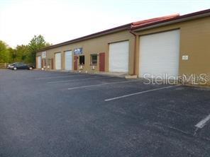 1250 Sq Ft Warehouse with 12 ft roll up door, 10 x 12 Office and restroom. B-5 Zoning laws most all types of businesses. Great Location South Ocala Industrial Complex, end of street on the cul-de-sax. Beautifully maintained in highly sought location.