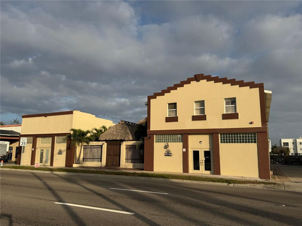 Photo of 1007 Manatee Avenue E, Bradenton, FL 34208 (MLS # TB8471591)