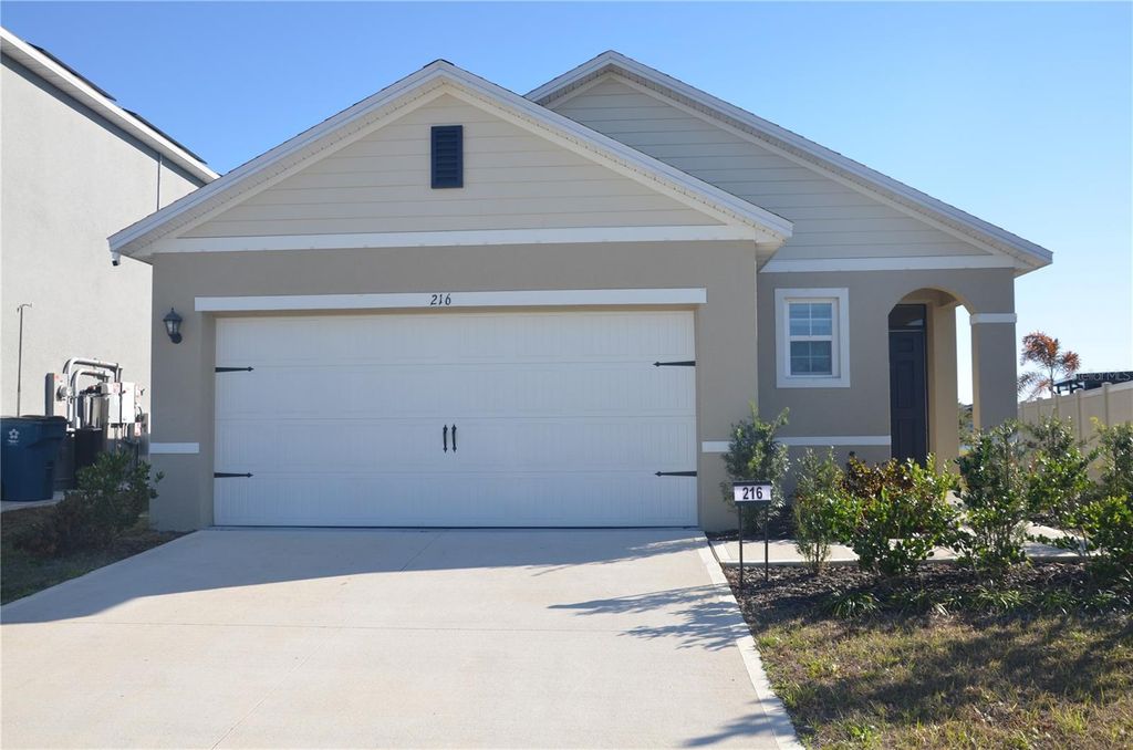 Photo of 216 Eagleview Loop, Davenport, FL 33837 (MLS # S5143064)