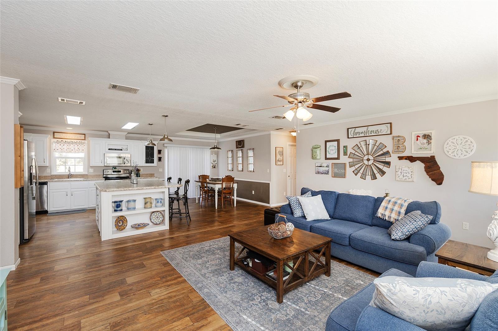 LAKE HELEN - Residential