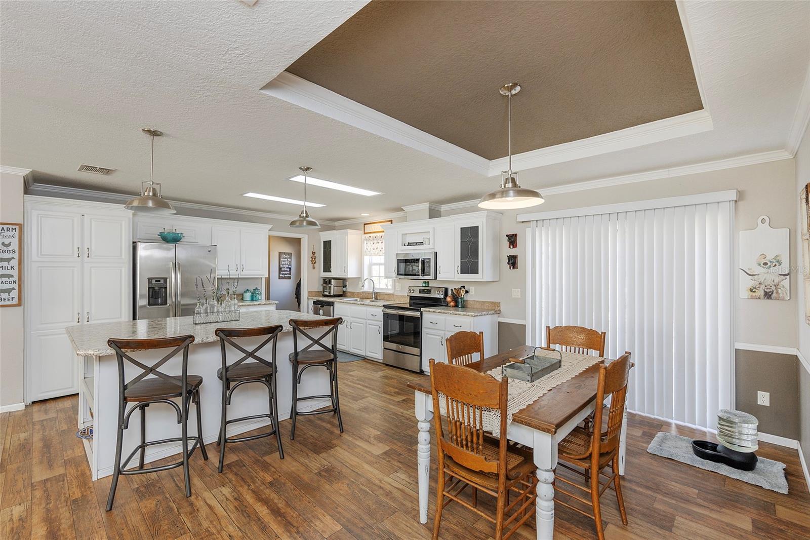 LAKE HELEN - Residential