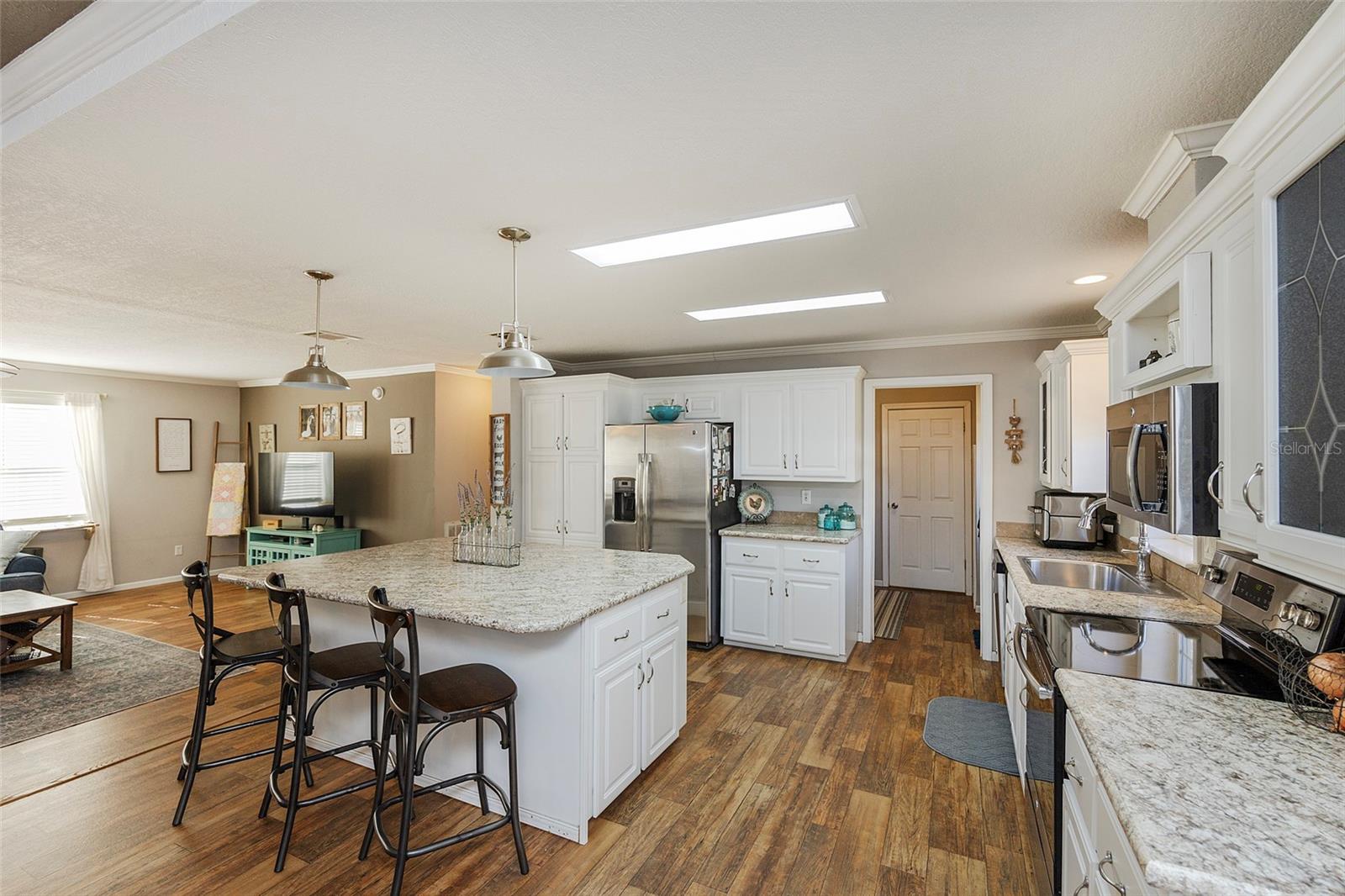 LAKE HELEN - Residential