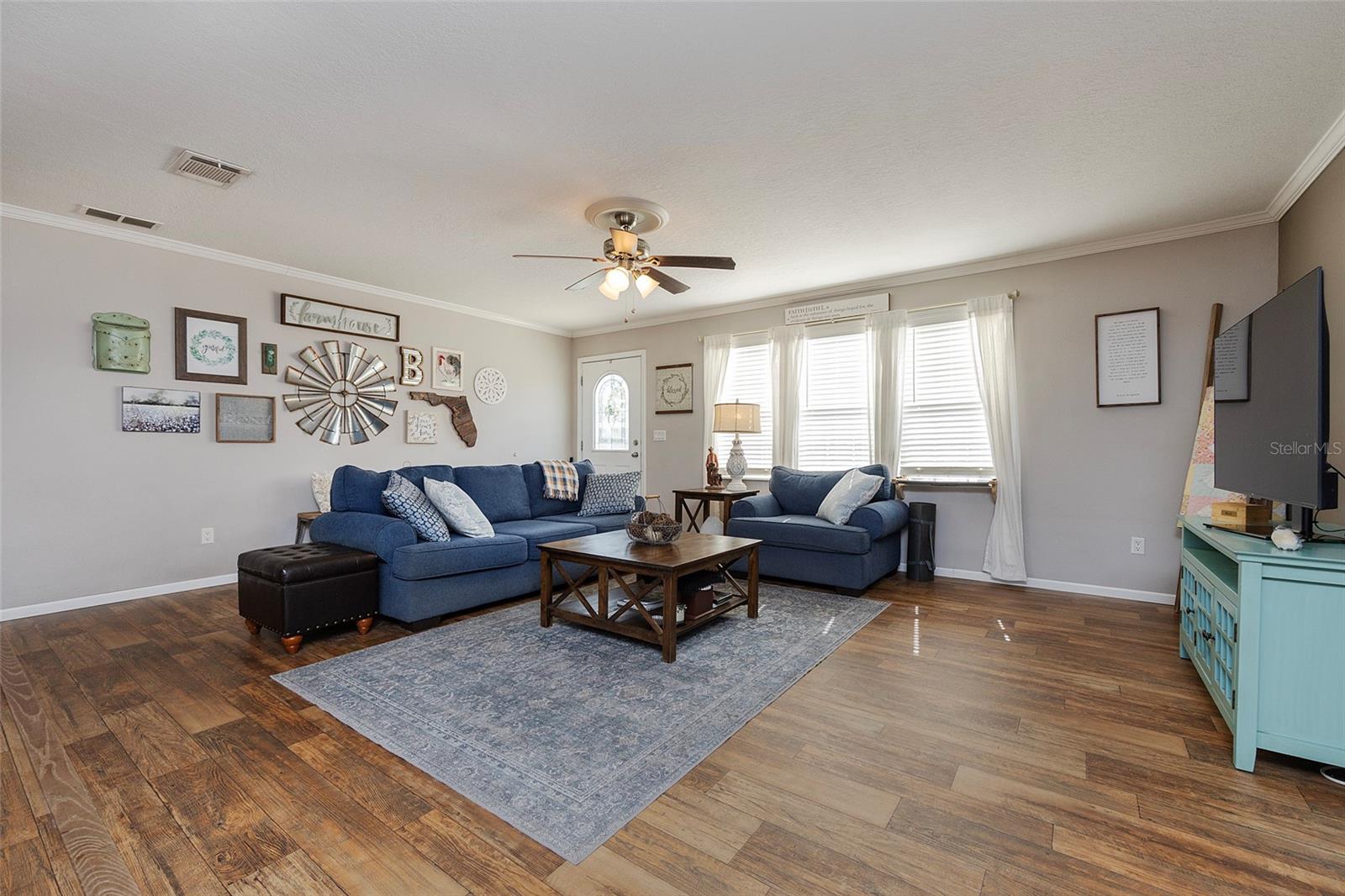 LAKE HELEN - Residential