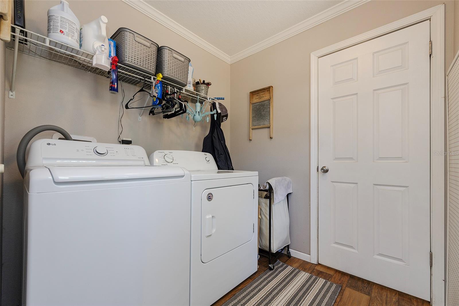 LAKE HELEN - Residential