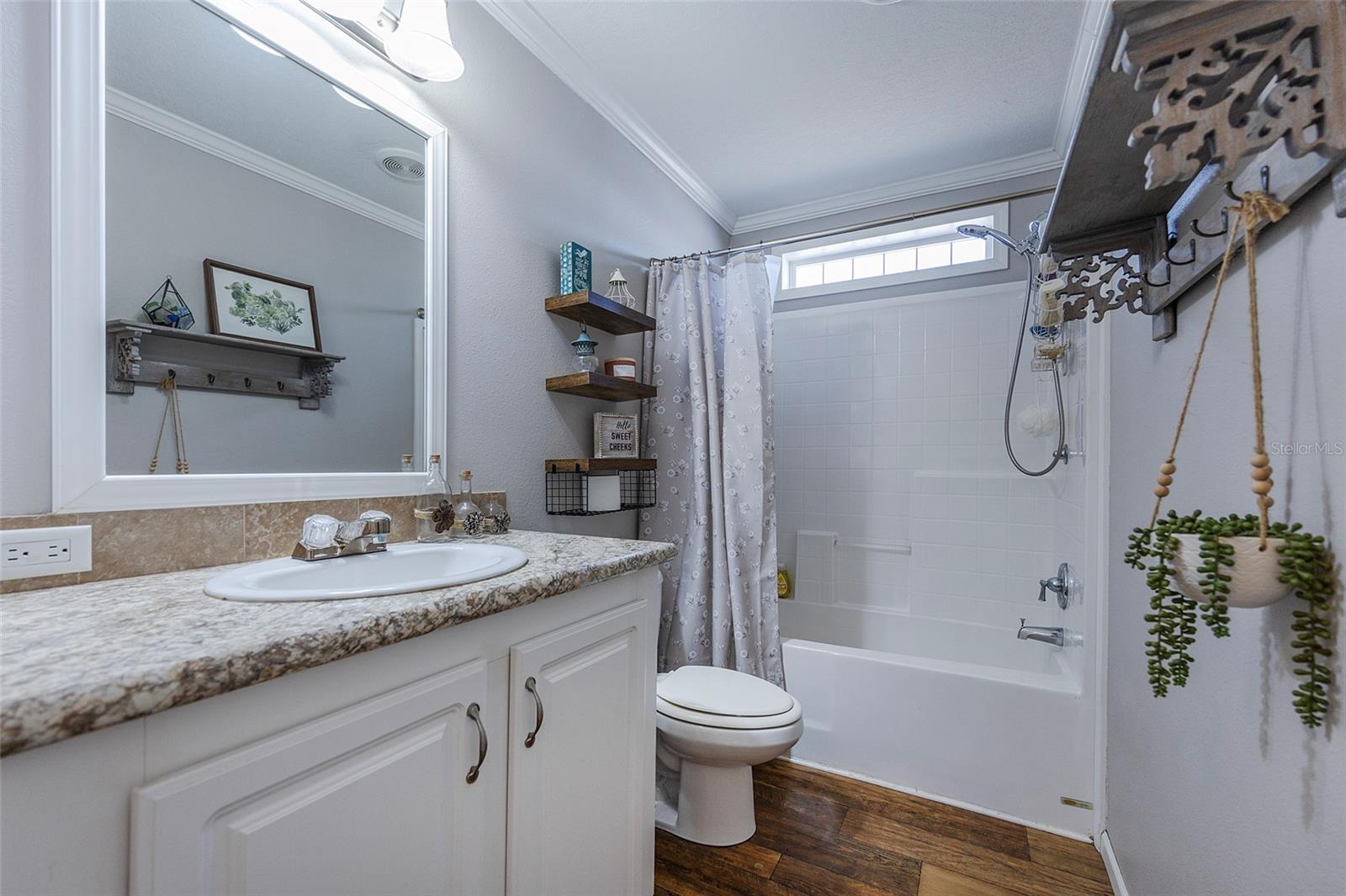 LAKE HELEN - Residential