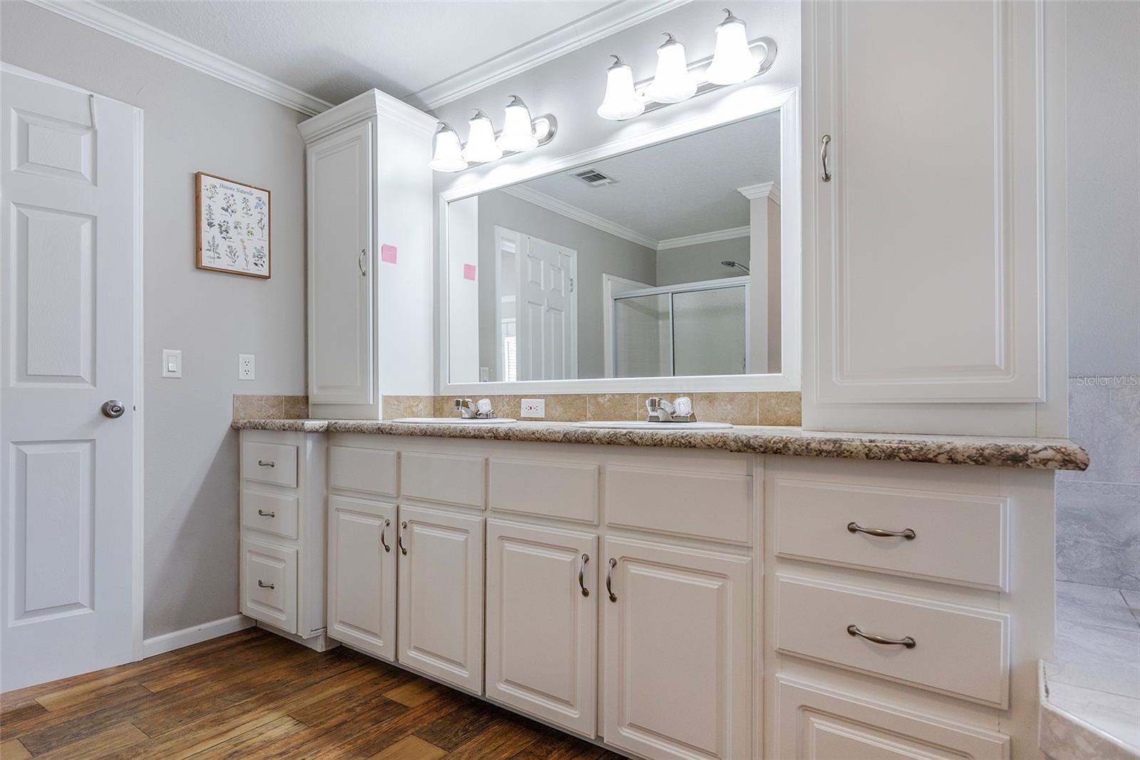 LAKE HELEN - Residential