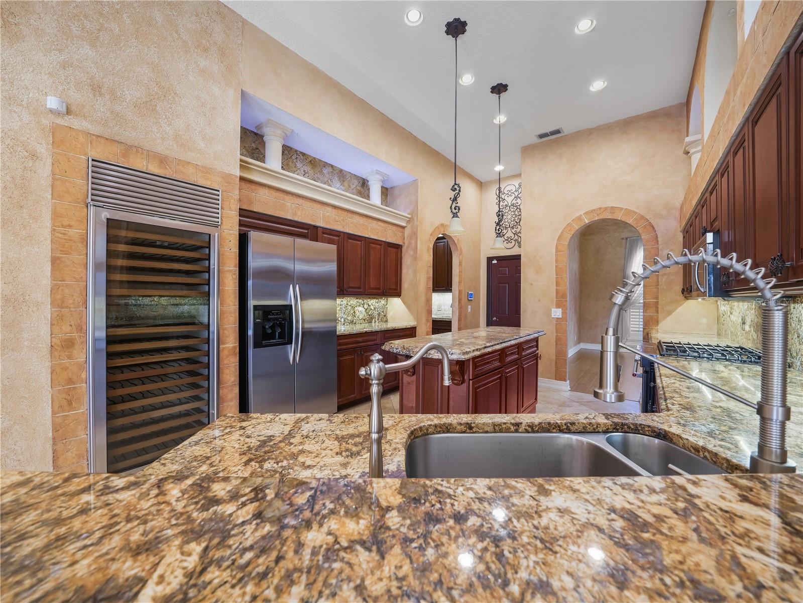 HERON CAY - Residential