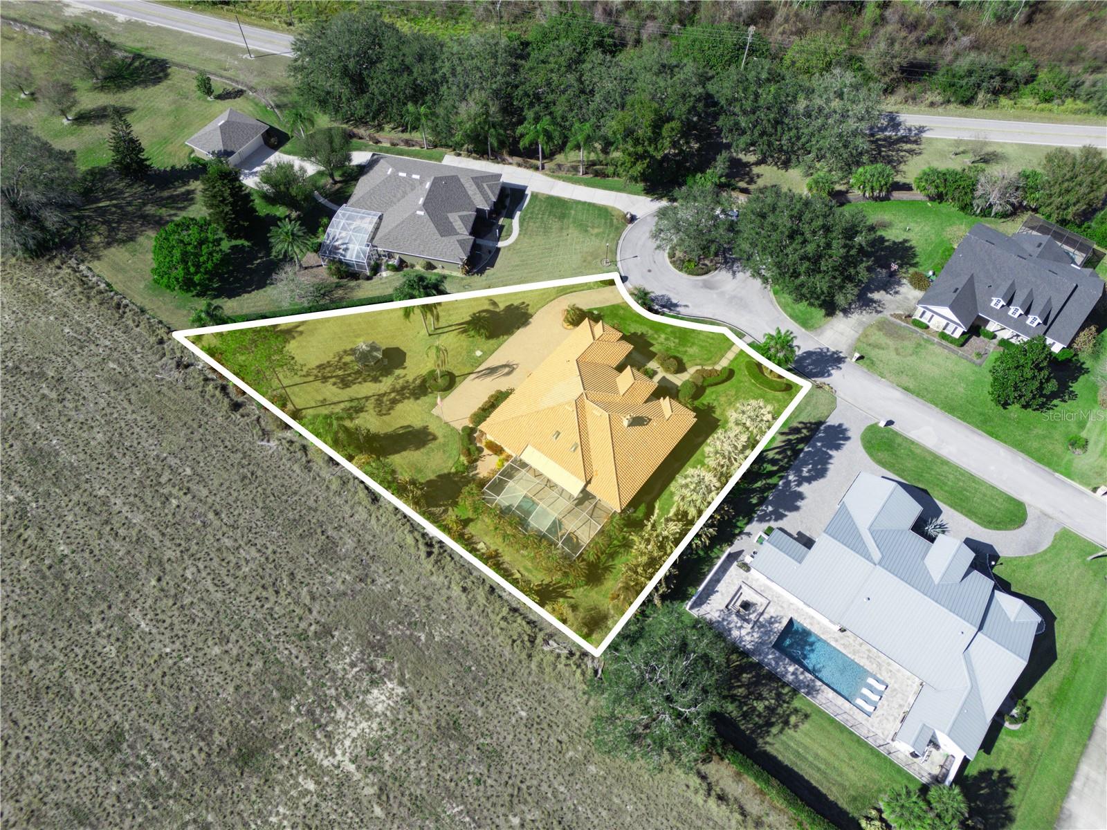 HERON CAY - Residential