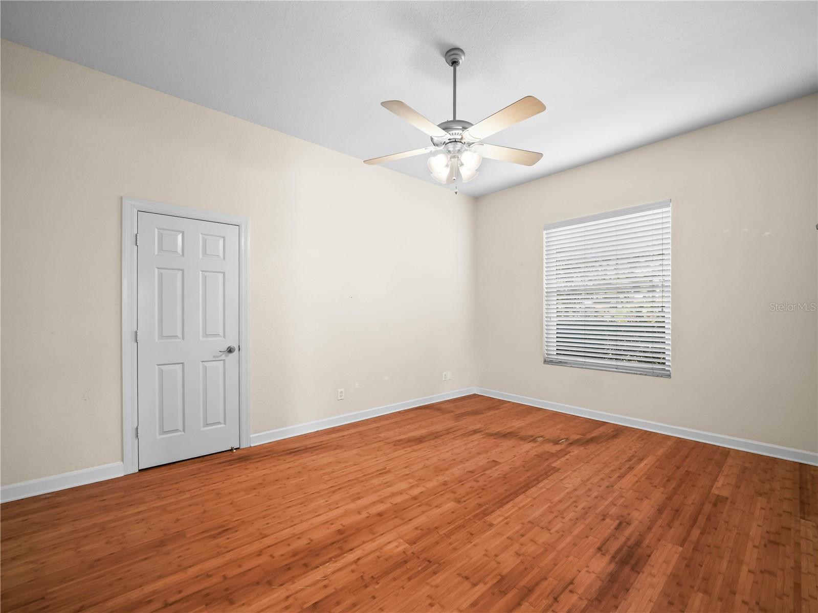 HERON CAY - Residential