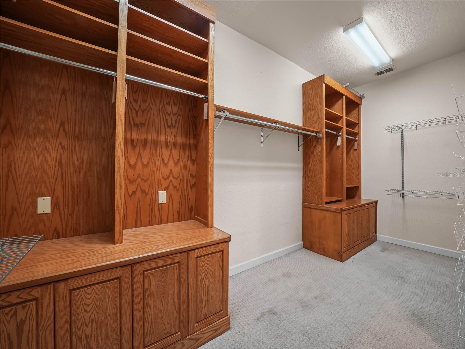 HERON CAY - Residential