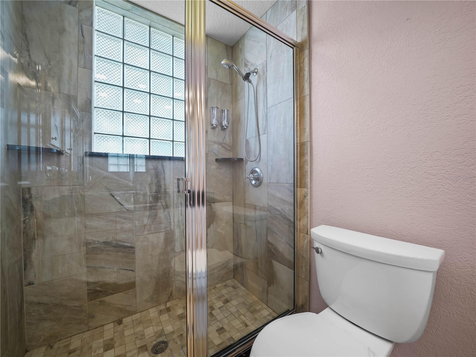 HERON CAY - Residential