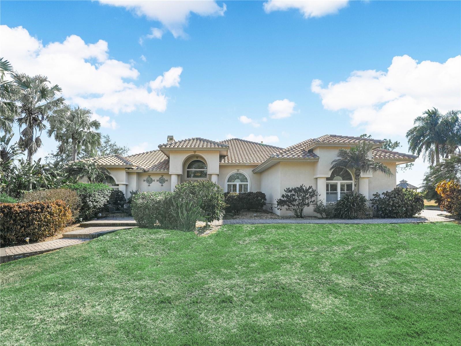 HERON CAY - Residential